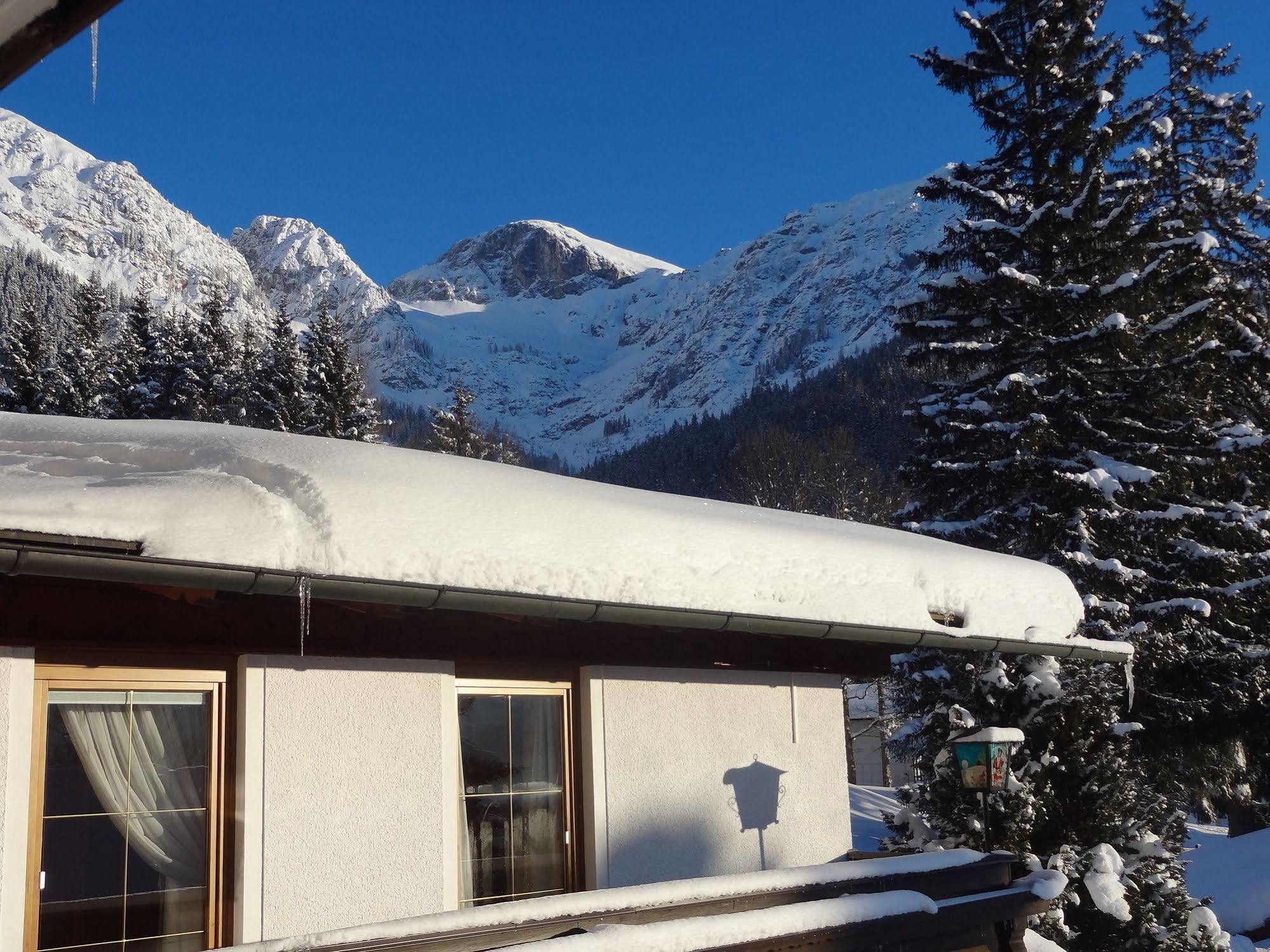 Pension Dachsteinhof Ramsau am Dachstein Exterior foto